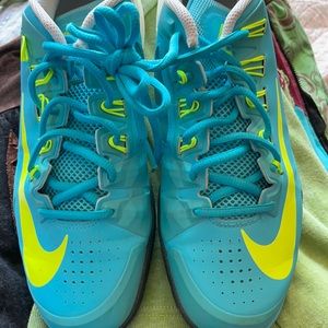 Nike Tennis shoes